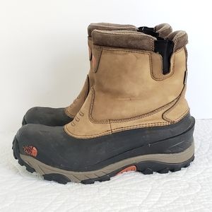 The North Face men's winter boots